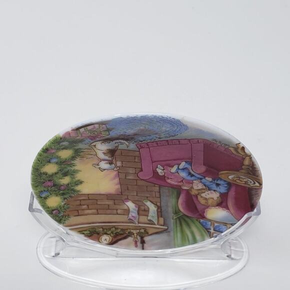 1988 Hallmark Waiting for Santa Miniature Porcelain Holiday Christmas Plate. - Picture 10 of 11